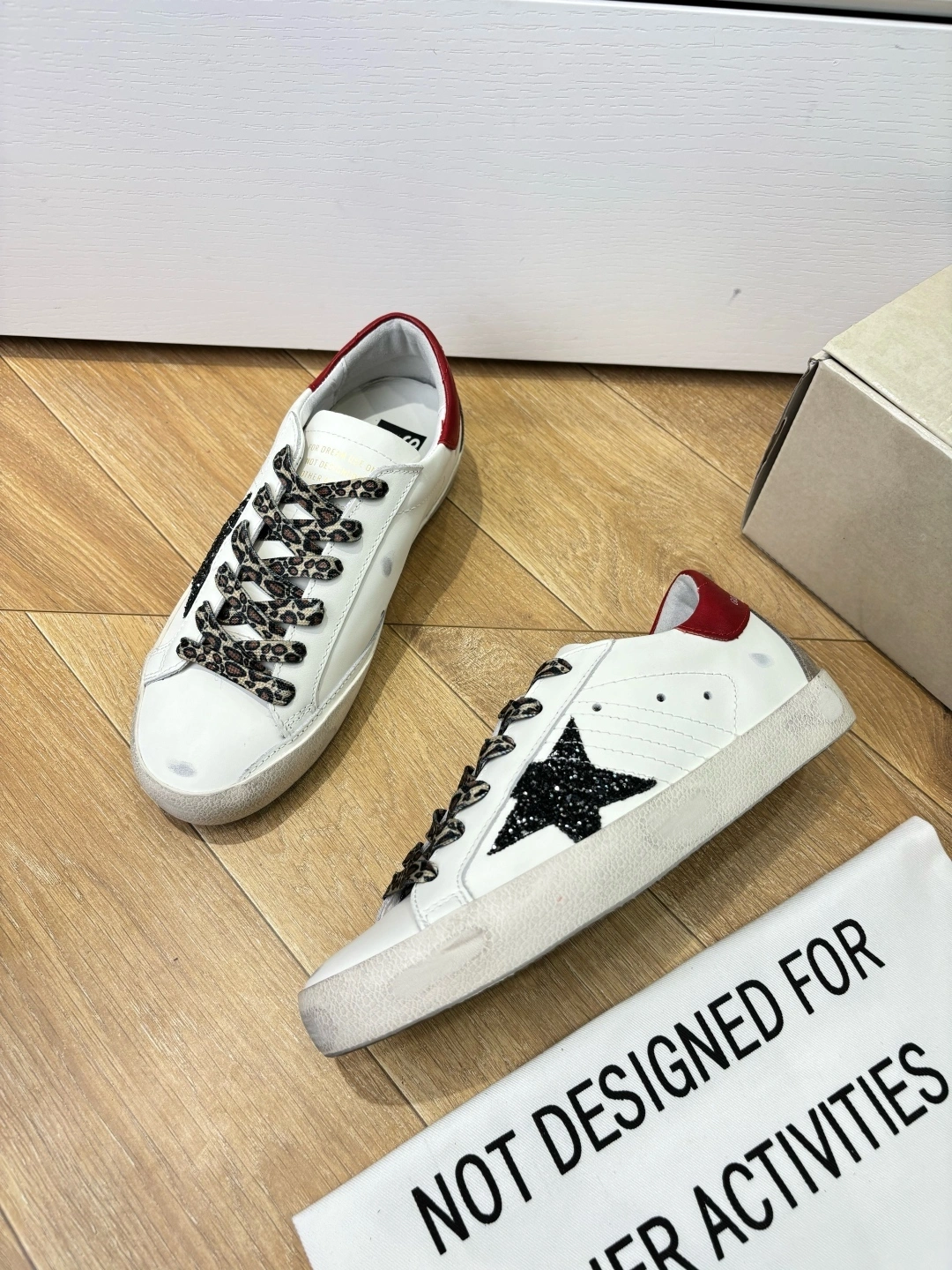 OOBB-- 6642 GWF00102.F006517.82813 cowhide item：E-X02I1004